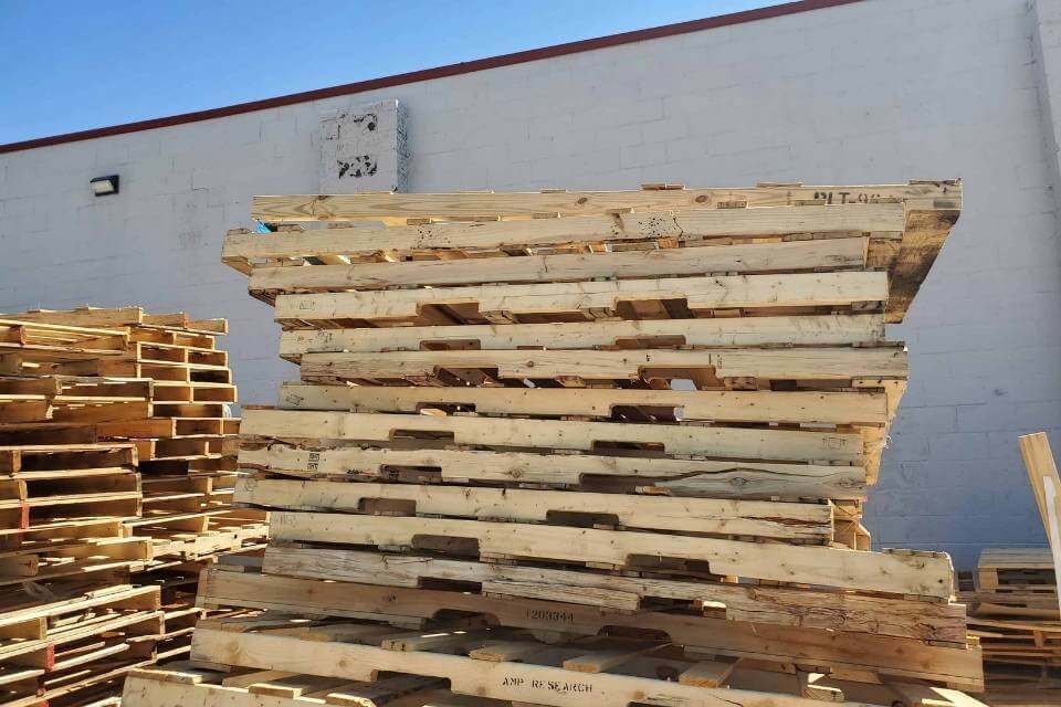 Unlock Efficient Logistics with Pallets Plus Flint: Your Source for Wooden Pallets in Flint, Michigan
